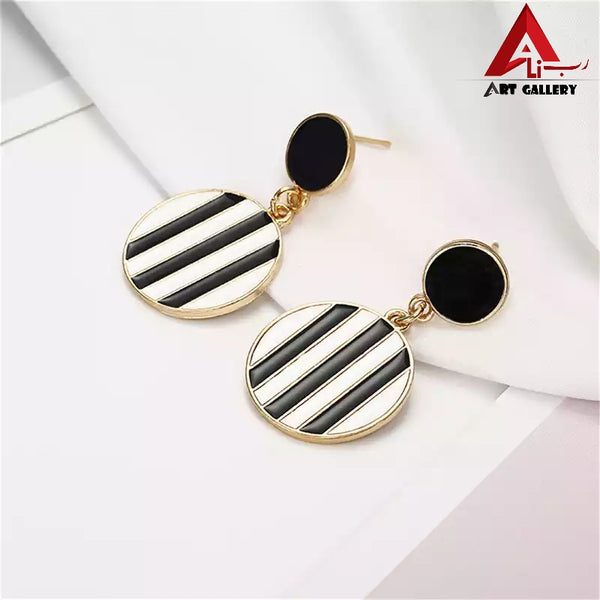 New fashion personality Double round Earrings black and White striped jewelry Simple temperament metal  earrings punk women 2019