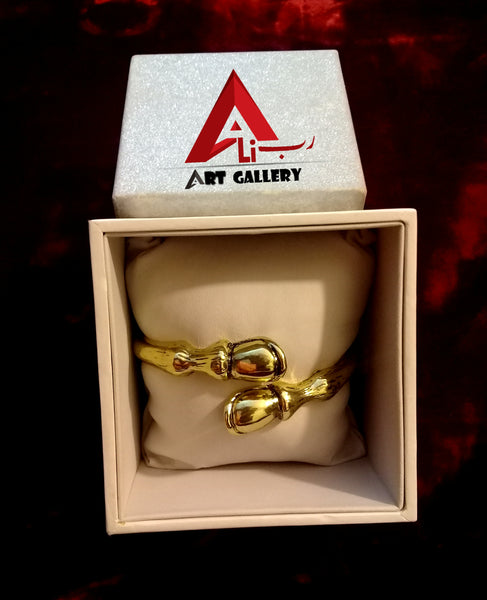 Horseshoe Bangle