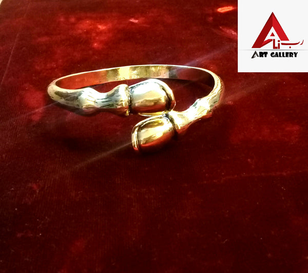 Horseshoe Bangle