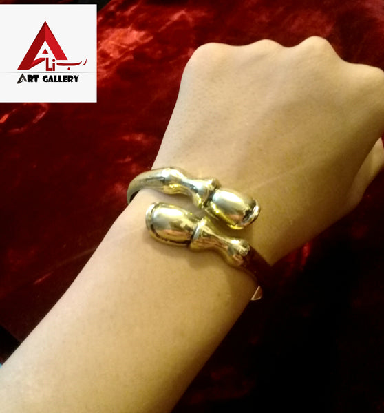 Horseshoe Bangle