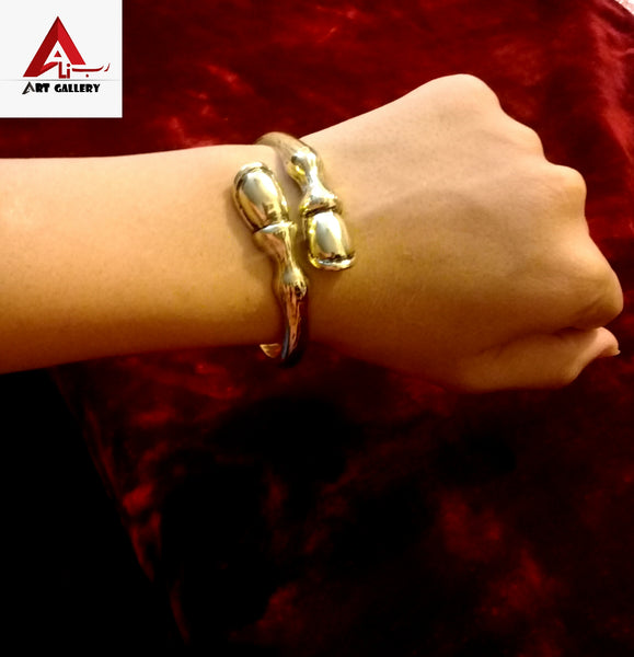 Horseshoe Bangle
