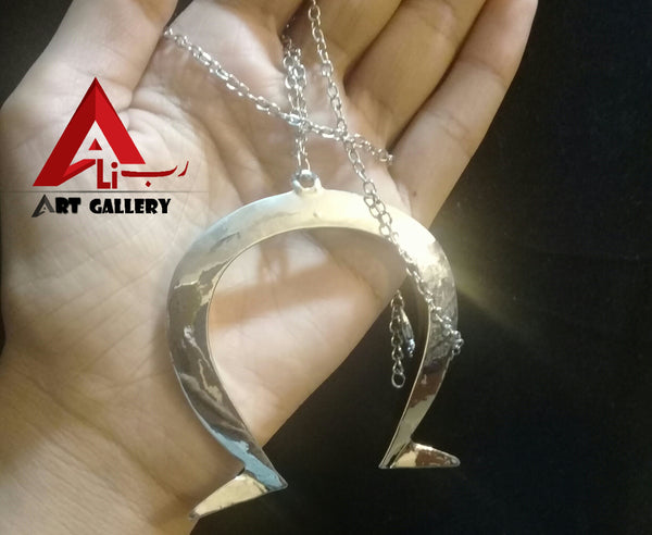 Horseshoe Necklace