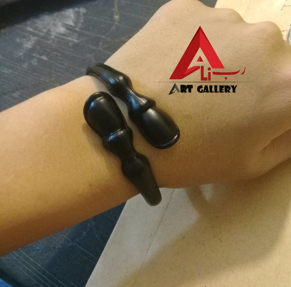 Horseshoe Bangle