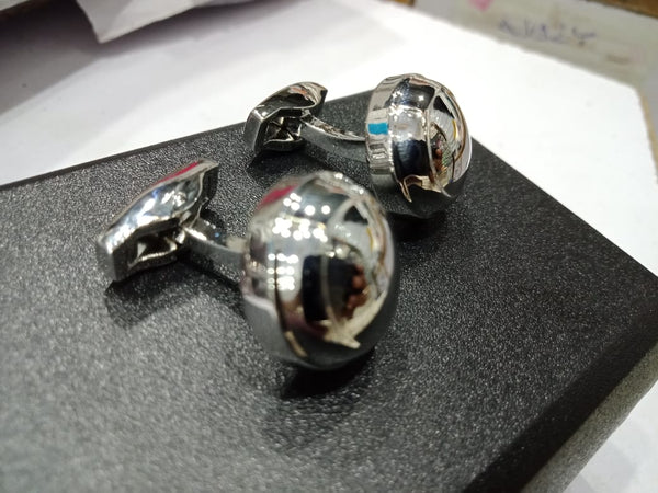 2 Pieces Fancy Metal studs