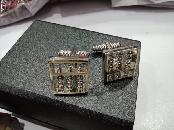 2 Pieces Fancy Metal studs