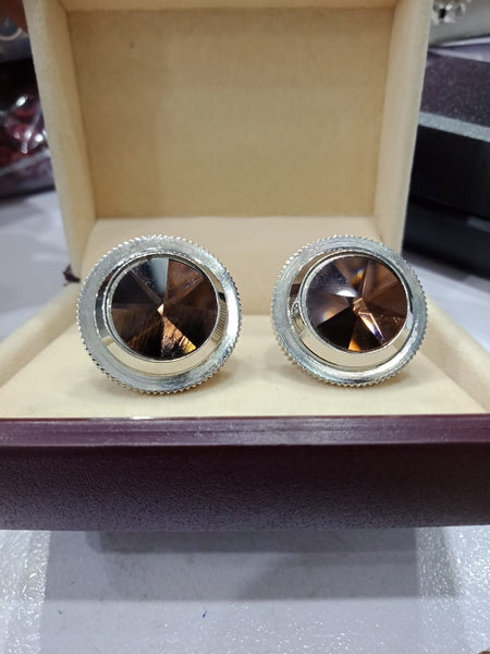 2 Pieces Fancy Metal studs