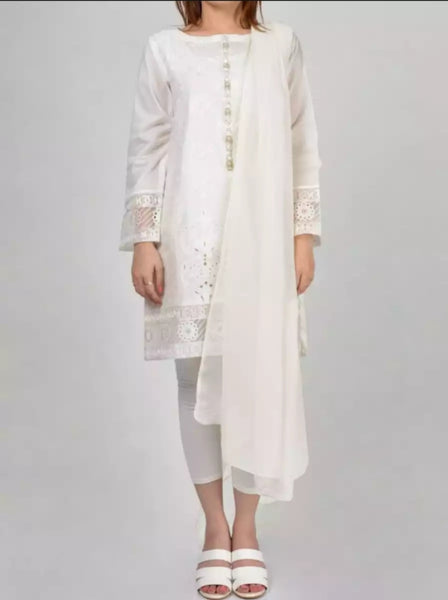 2 piece of White Chiffon Dupatta.