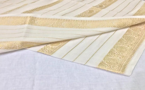 Woman Banarsi Dupatta.