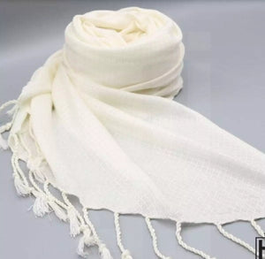 fashion All season woman scarf with new style.