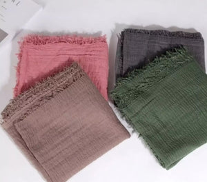 4 piece of crinkle scarf hijab.
