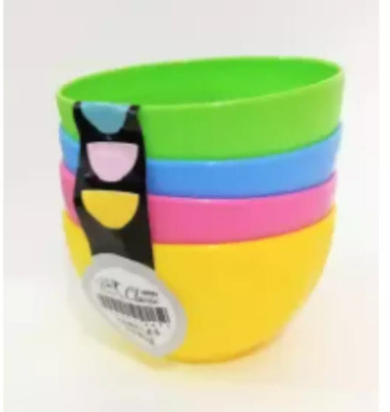 4 piece of important high quality unbreakable bowls.