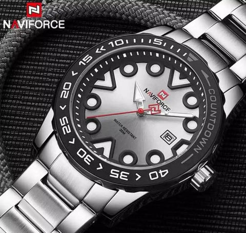 Naviforce Japan quartz stainless steel waterproof watch with box.