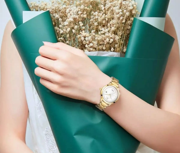 Naviforce elegant edition Japan Quartz waterproof analog watch.