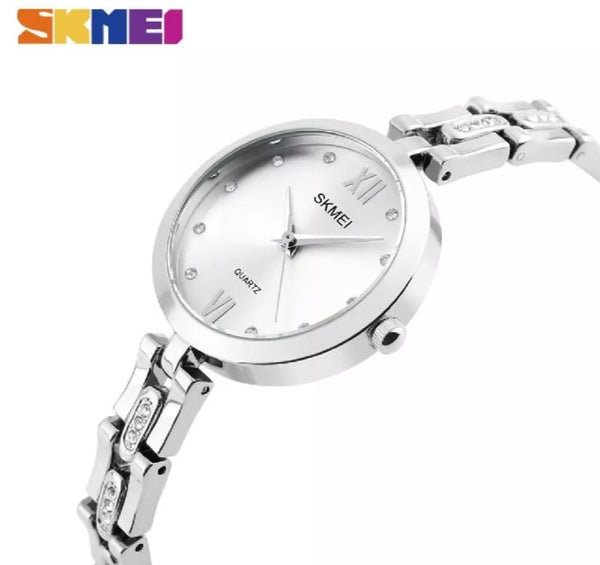 SKMEI woman fashion watch with stainless steel and waterproof watch.