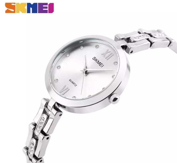SKMEI woman fashion watch with stainless steel and waterproof watch.