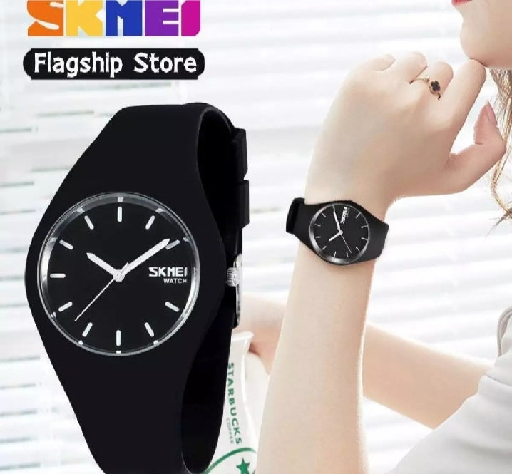 SKMEI fashion casual quartz waterproof sports watch.
