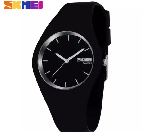 SKMEI fashion casual quartz waterproof sports watch.