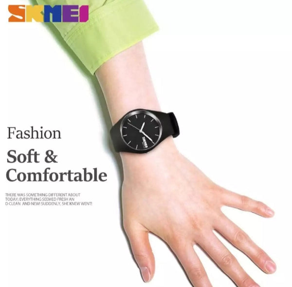SKMEI fashion casual quartz waterproof sports watch.