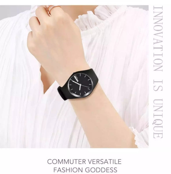 SKMEI fashion casual quartz waterproof sports watch.
