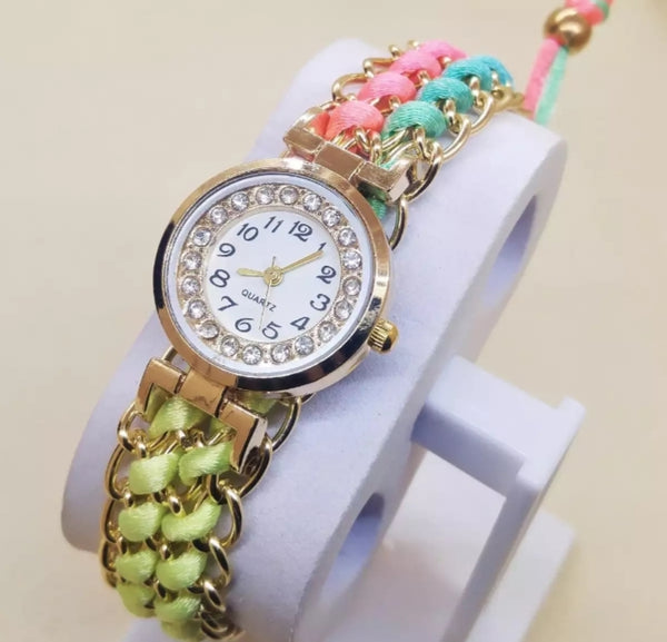 Fashionable stylish zircon watch for girl.