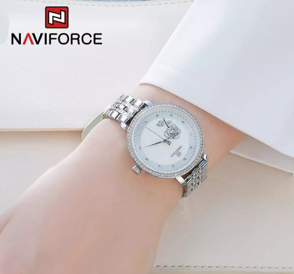 Naviforce luxury branded female fashion Quartz stainless steel and waterproof.