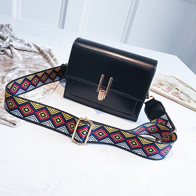 2018 Small Flap PU Patent Leather Shoulder Bags with Colorful Wide Strap