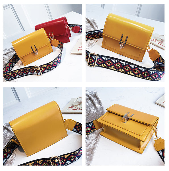 2018 Small Flap PU Patent Leather Shoulder Bags with Colorful Wide Strap