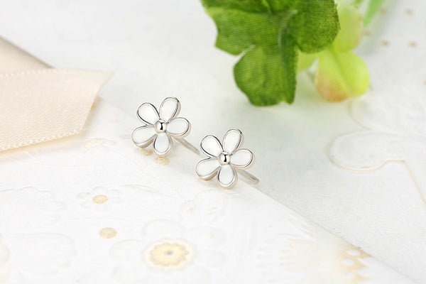 925 Sterling Silver Darling Daisy Stud Earring White Enamel With Clear CZ